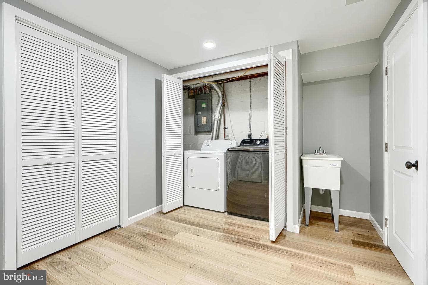 28 Sandstone Court photo 15