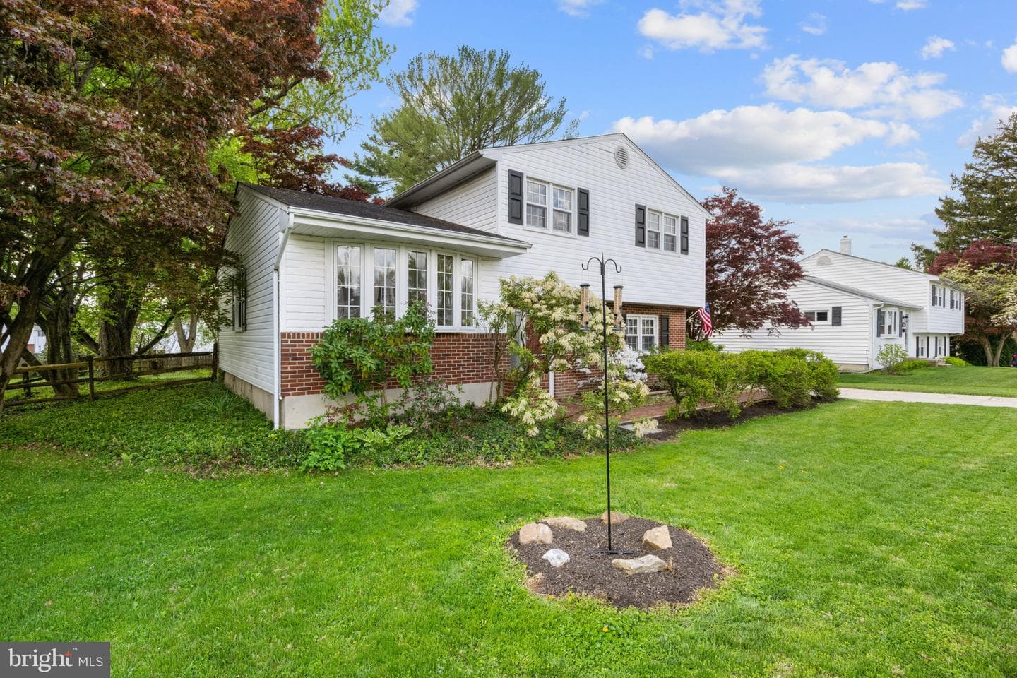 1005 Jamieson Road photo 2