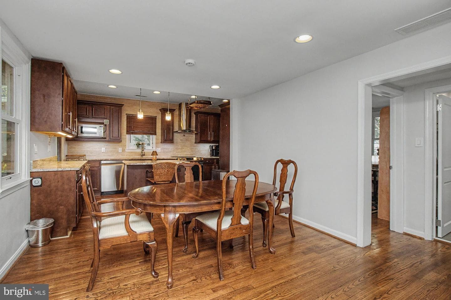 9951 Hilltop Drive photo 18