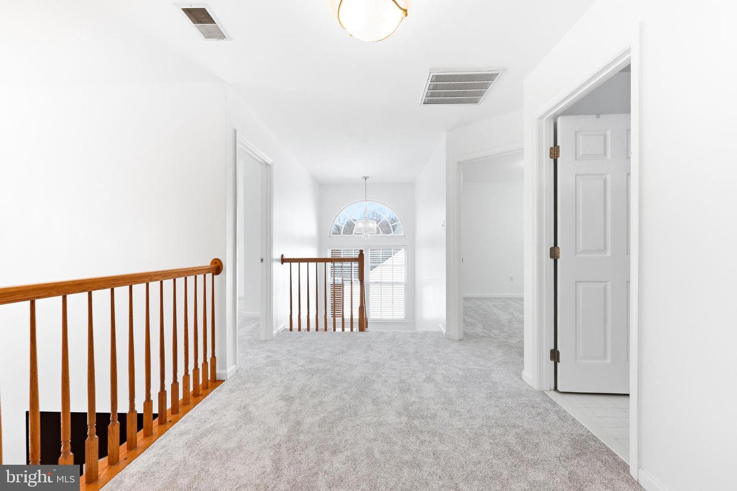 834 Crystal Palace Court photo 28