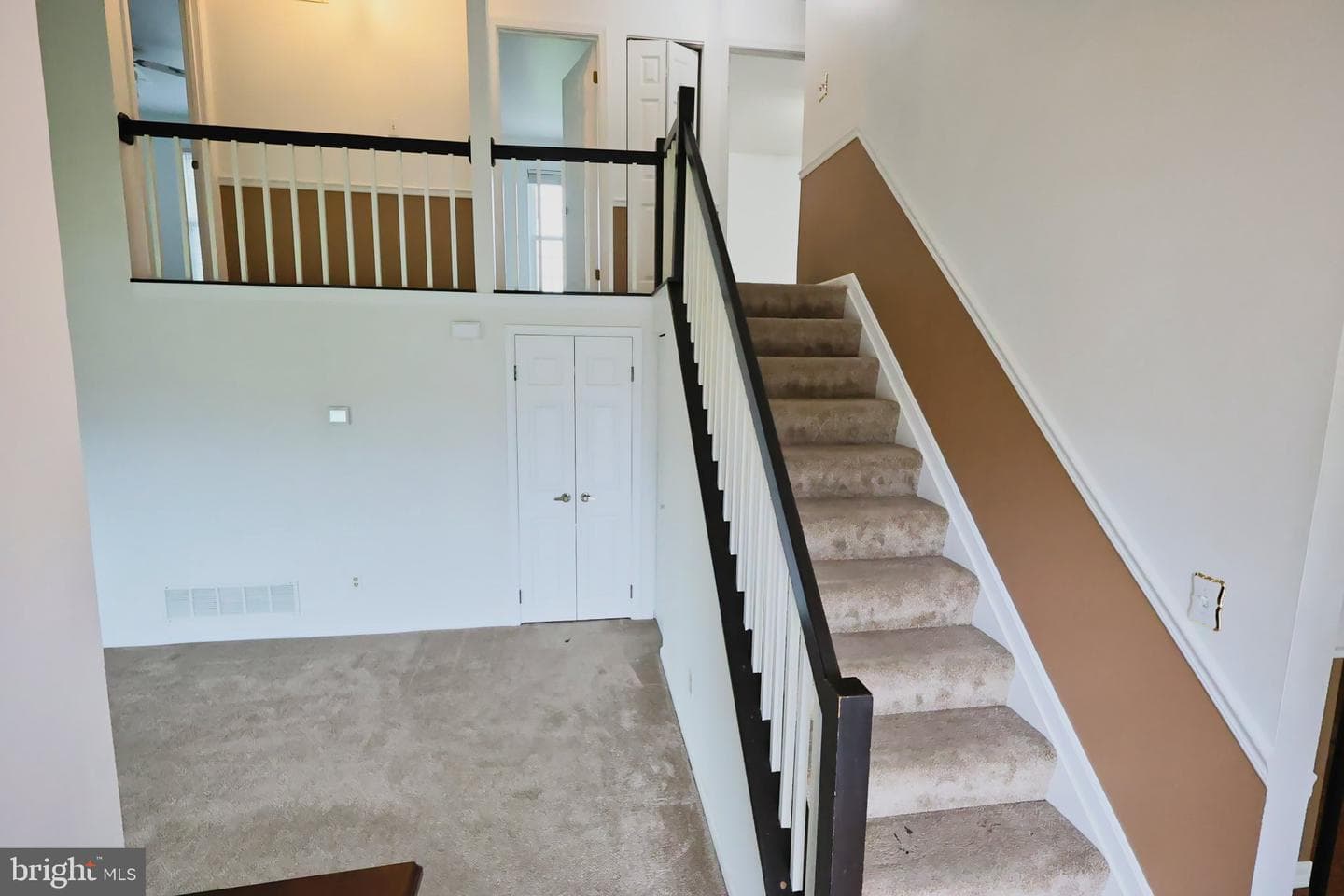 4402 Fieldgreen Road photo 9