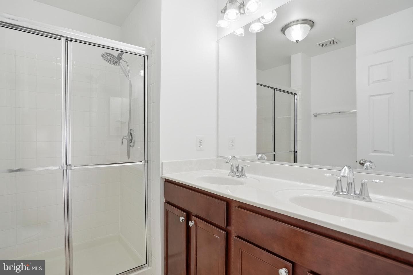 9322 Master Derby Drive photo 22