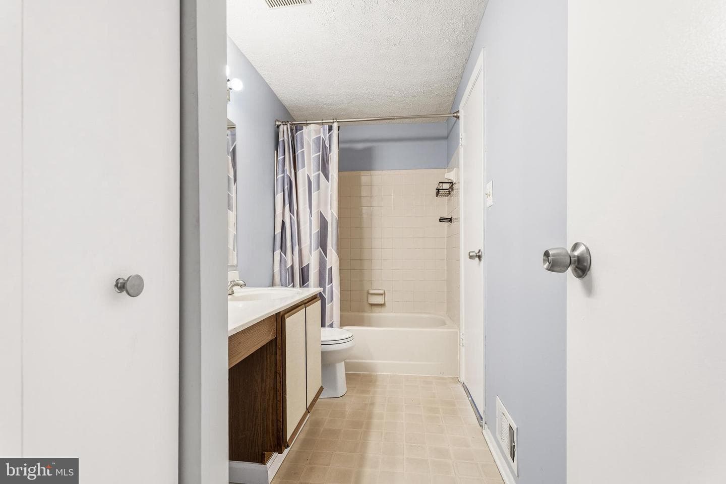 49 Rocky Brook Court photo 16