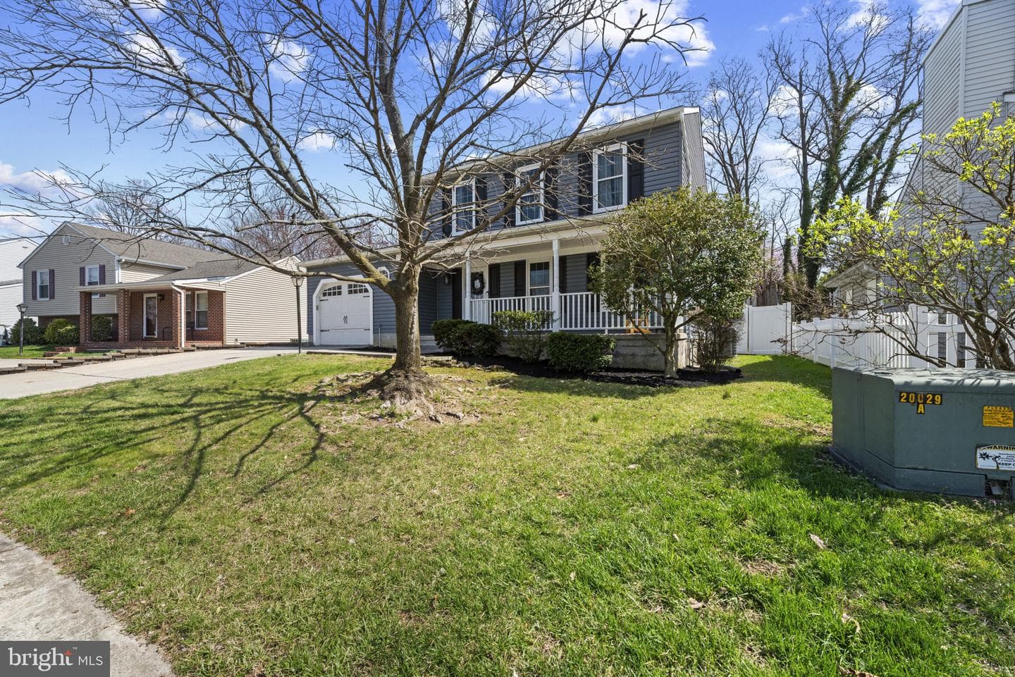 9723 Britinay Lane photo 3