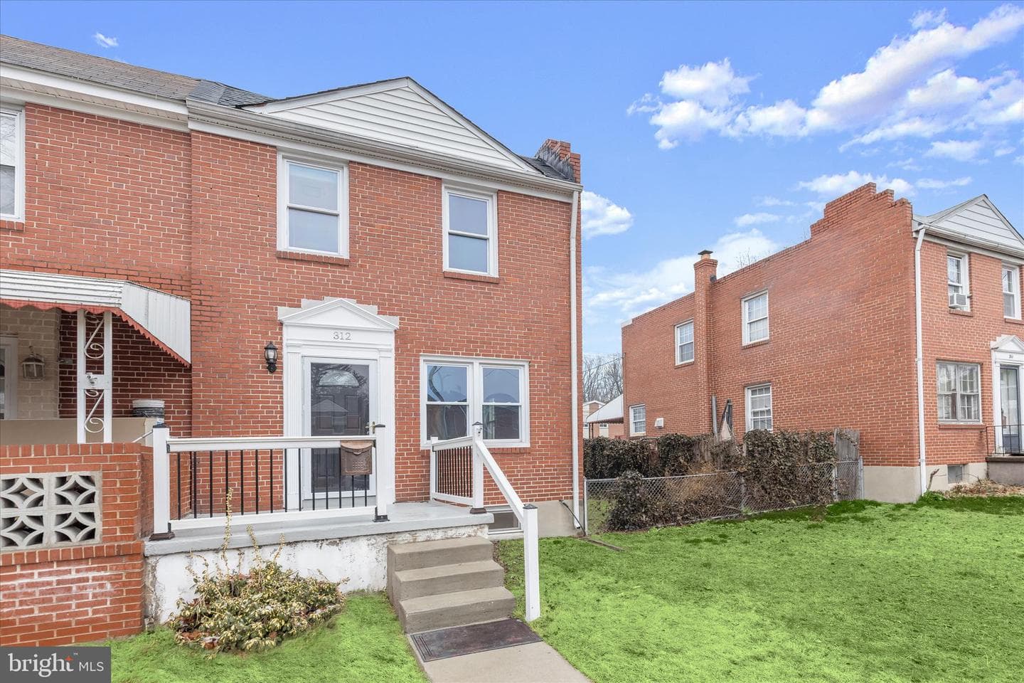 312 Leeanne Road photo 2