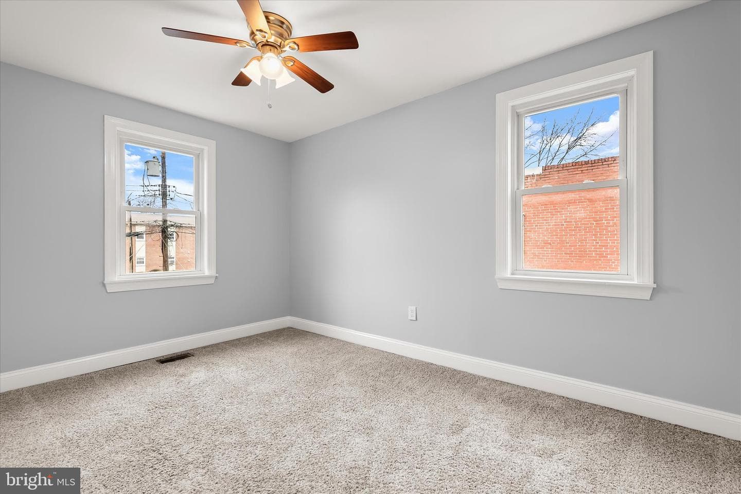 312 Leeanne Road photo 23