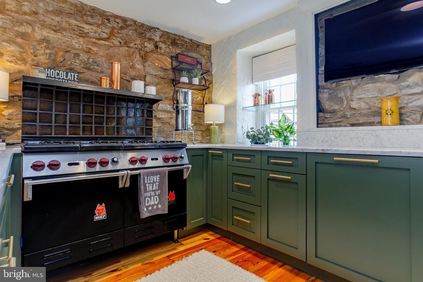 10108 Falls Road photo 12