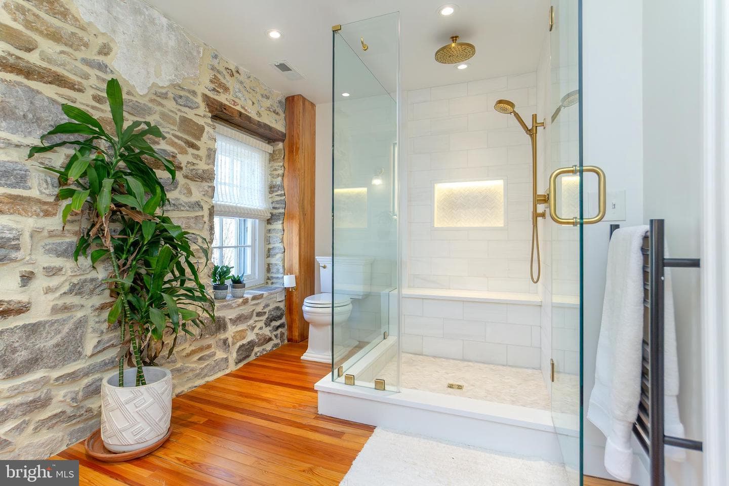 10108 Falls Road photo 20