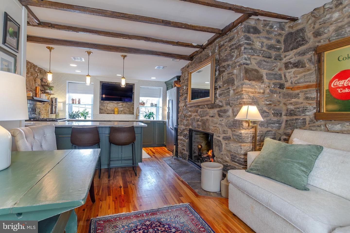 10108 Falls Road photo 3