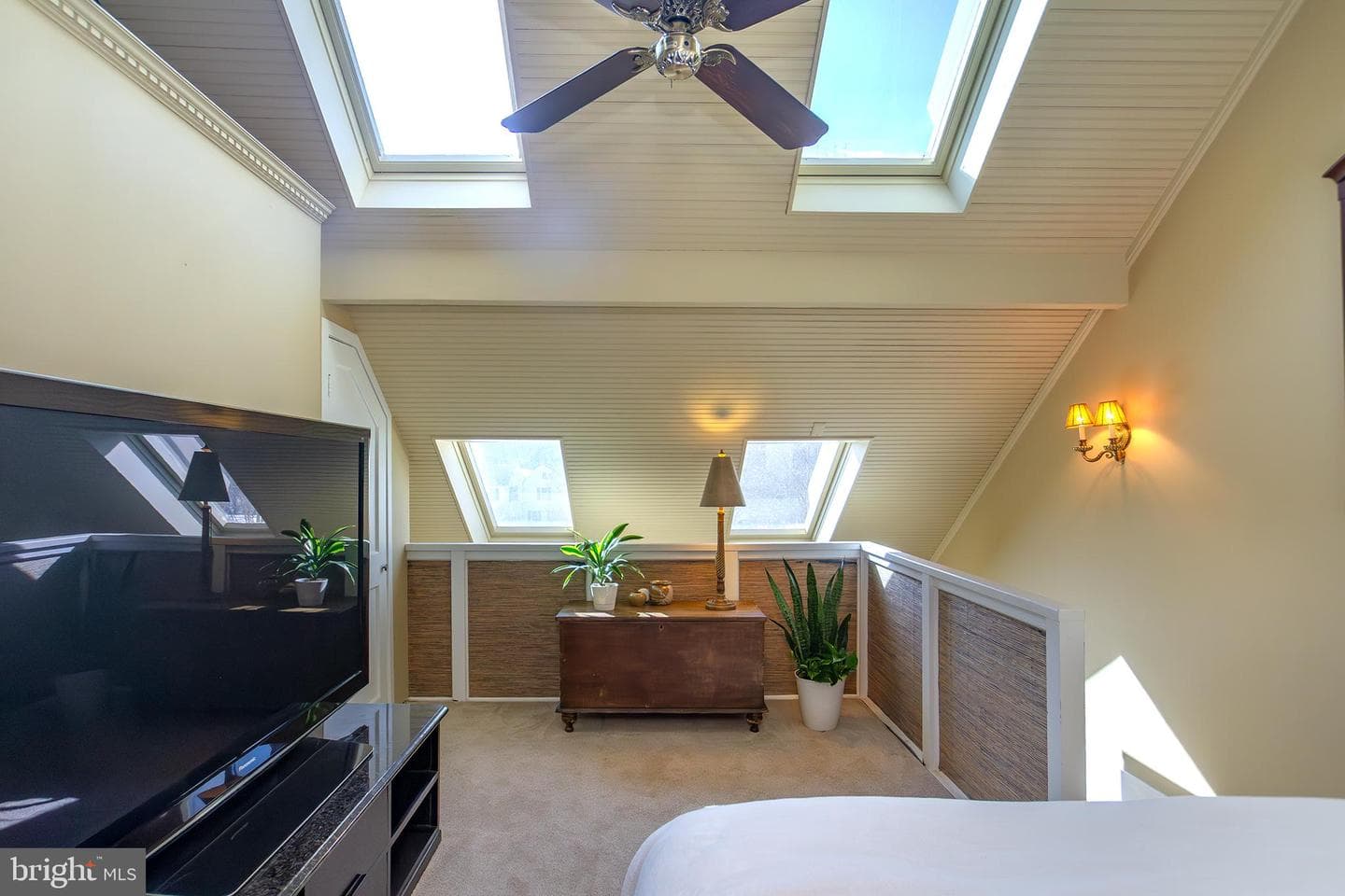 10108 Falls Road photo 34