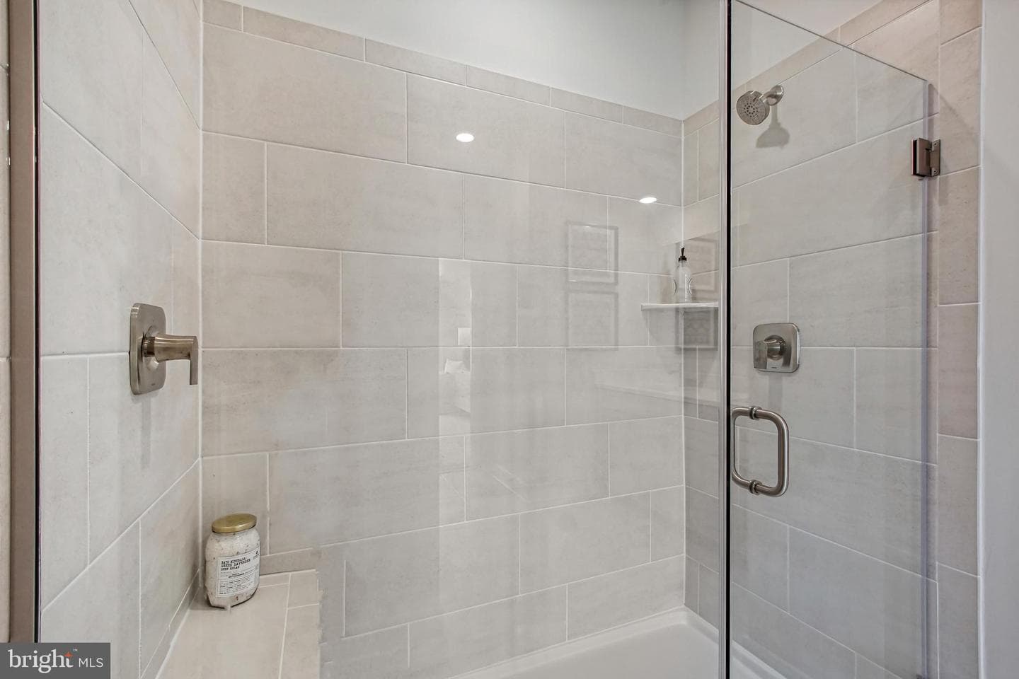 182 Kelly Way photo 35