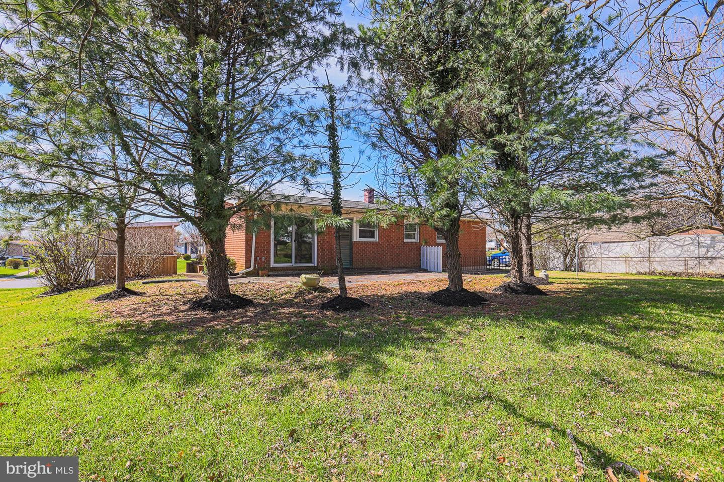 814 Woodglen Place photo 25