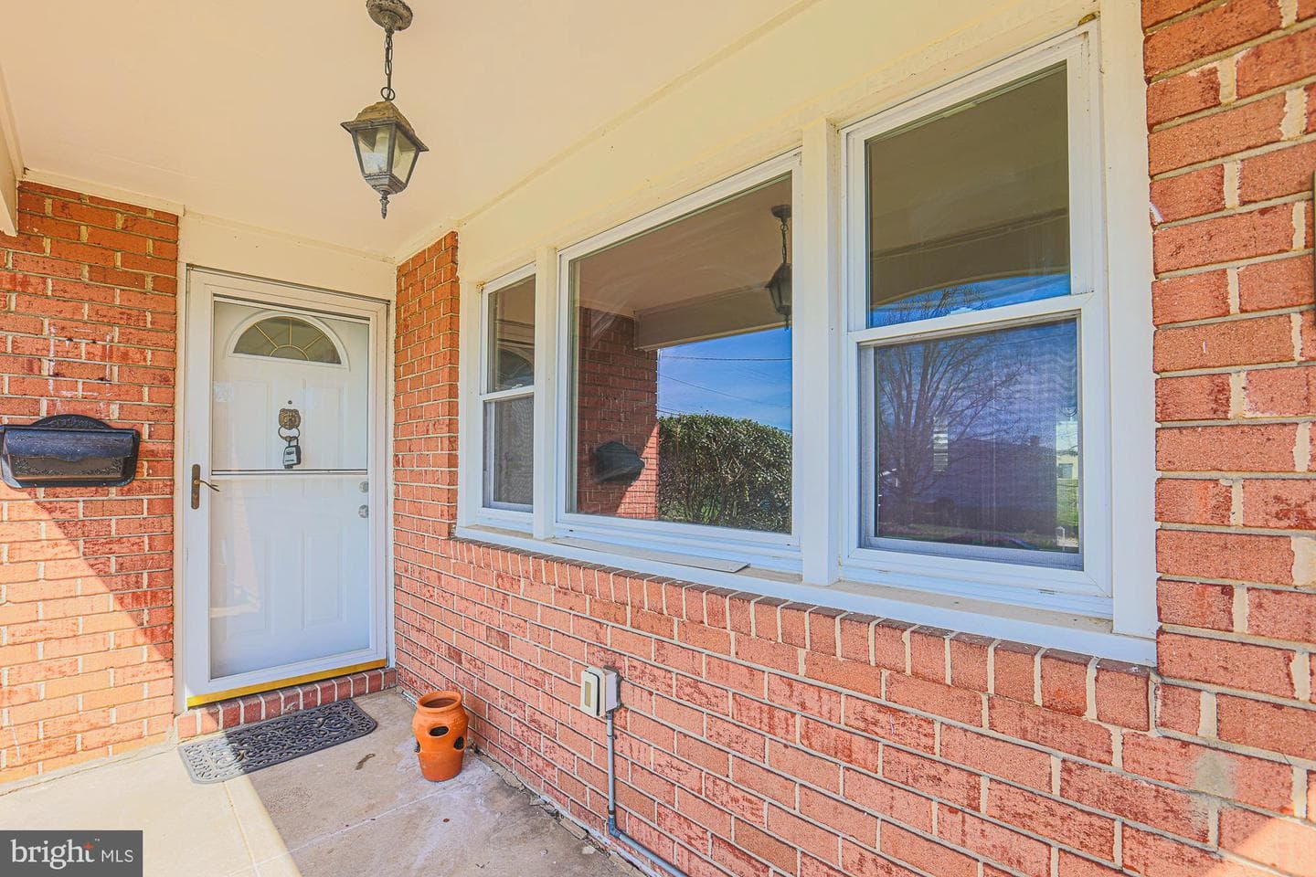814 Woodglen Place photo 26