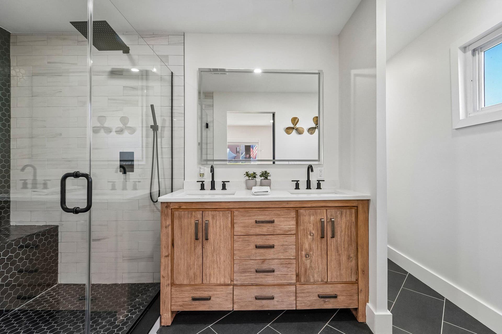 923 Short Road photo 14