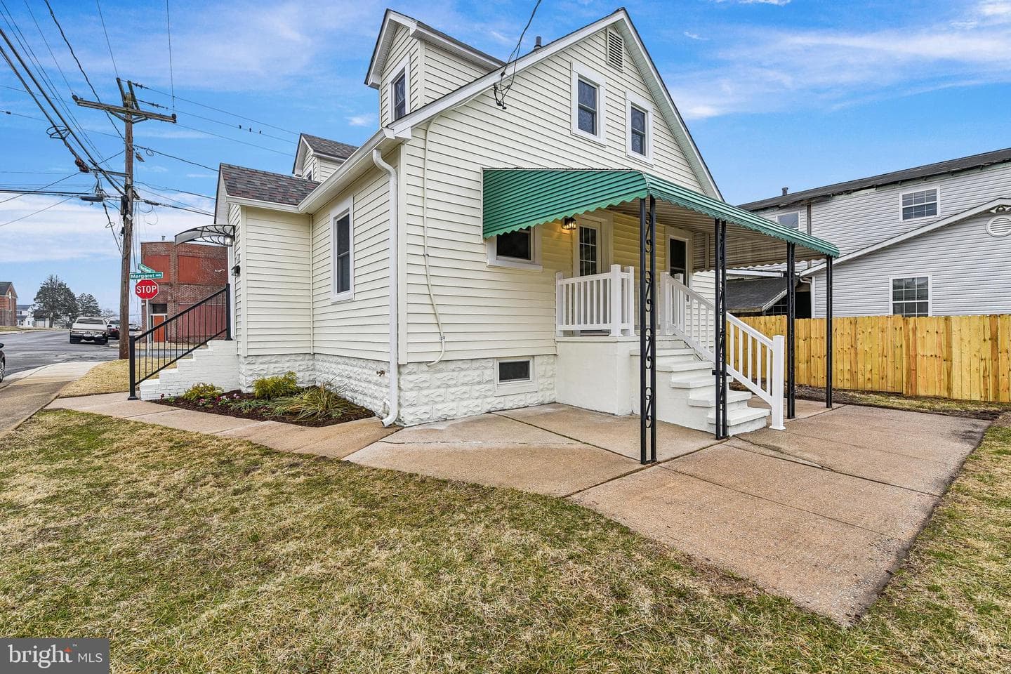 100 Margaret Avenue photo 14