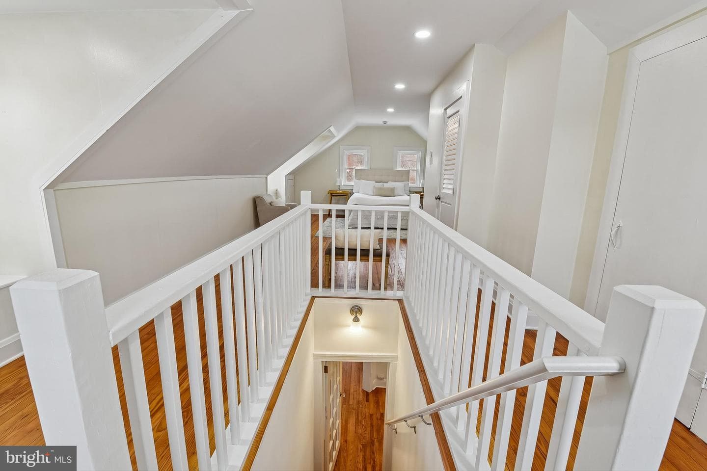 100 Margaret Avenue photo 22