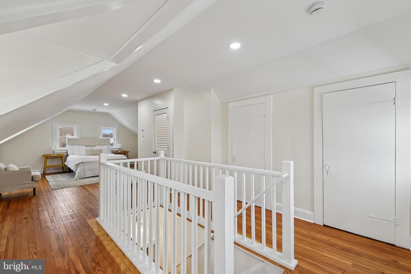 100 Margaret Avenue photo 23