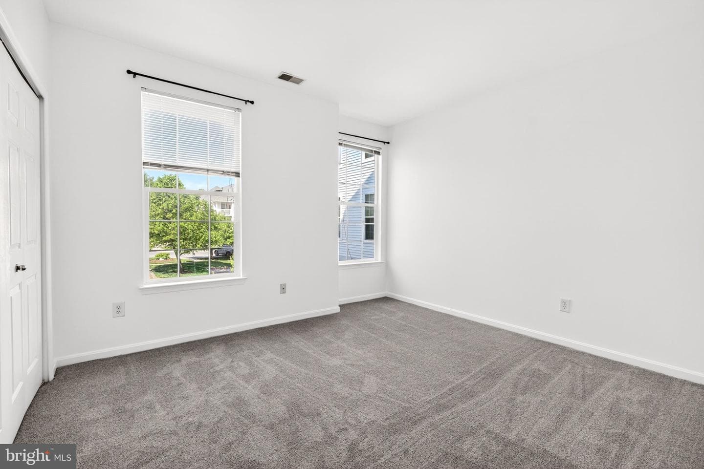 9645 Devedente Drive #204 photo 13