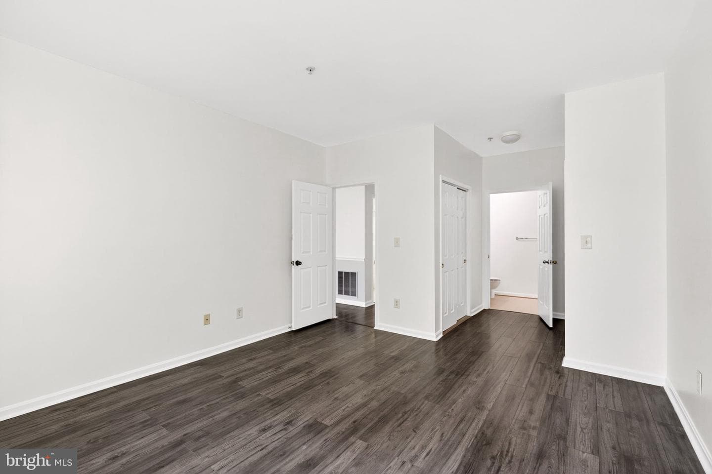 9645 Devedente Drive #204 photo 9