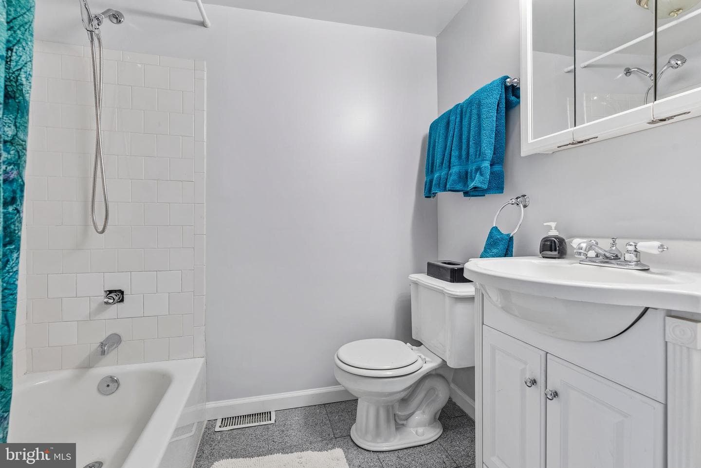 1423 School Lane photo 32