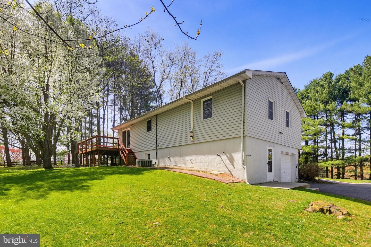 2701 Garrett Road photo 32