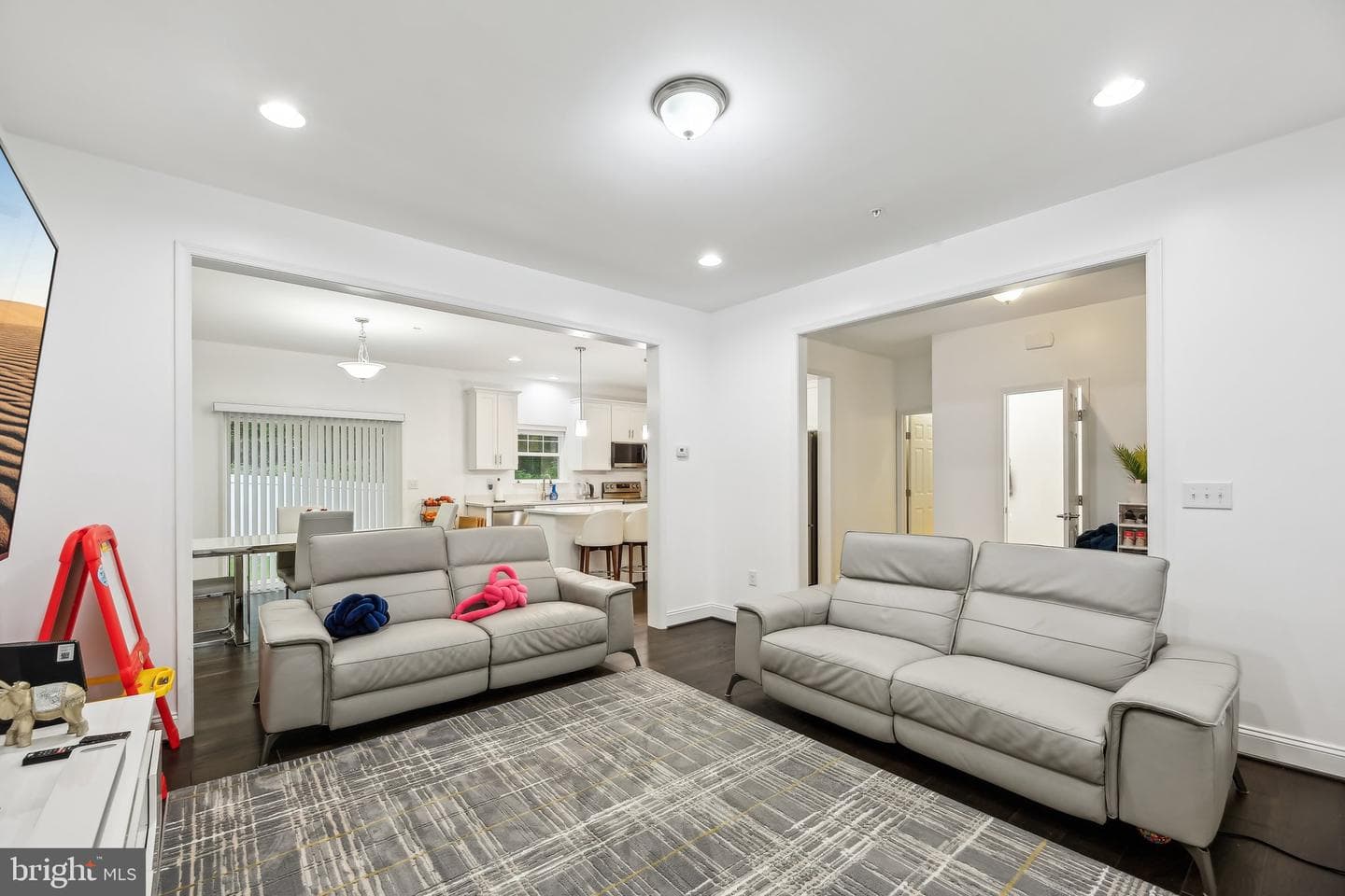 4202 Louisa Avenue photo 6