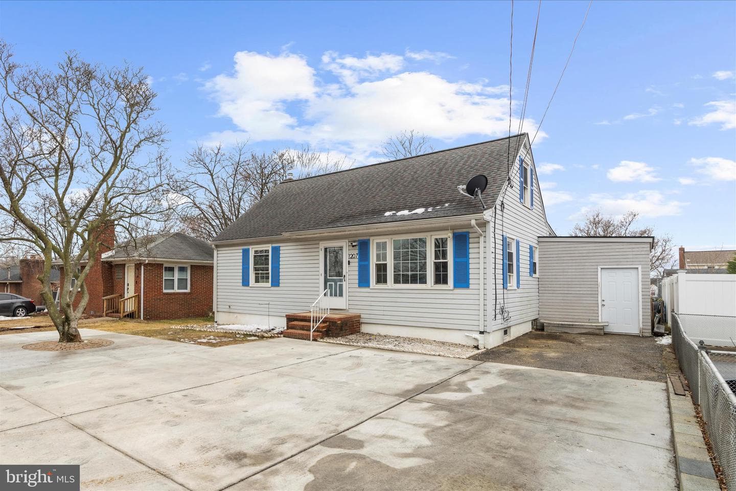 1207 Lorraine Avenue photo 1