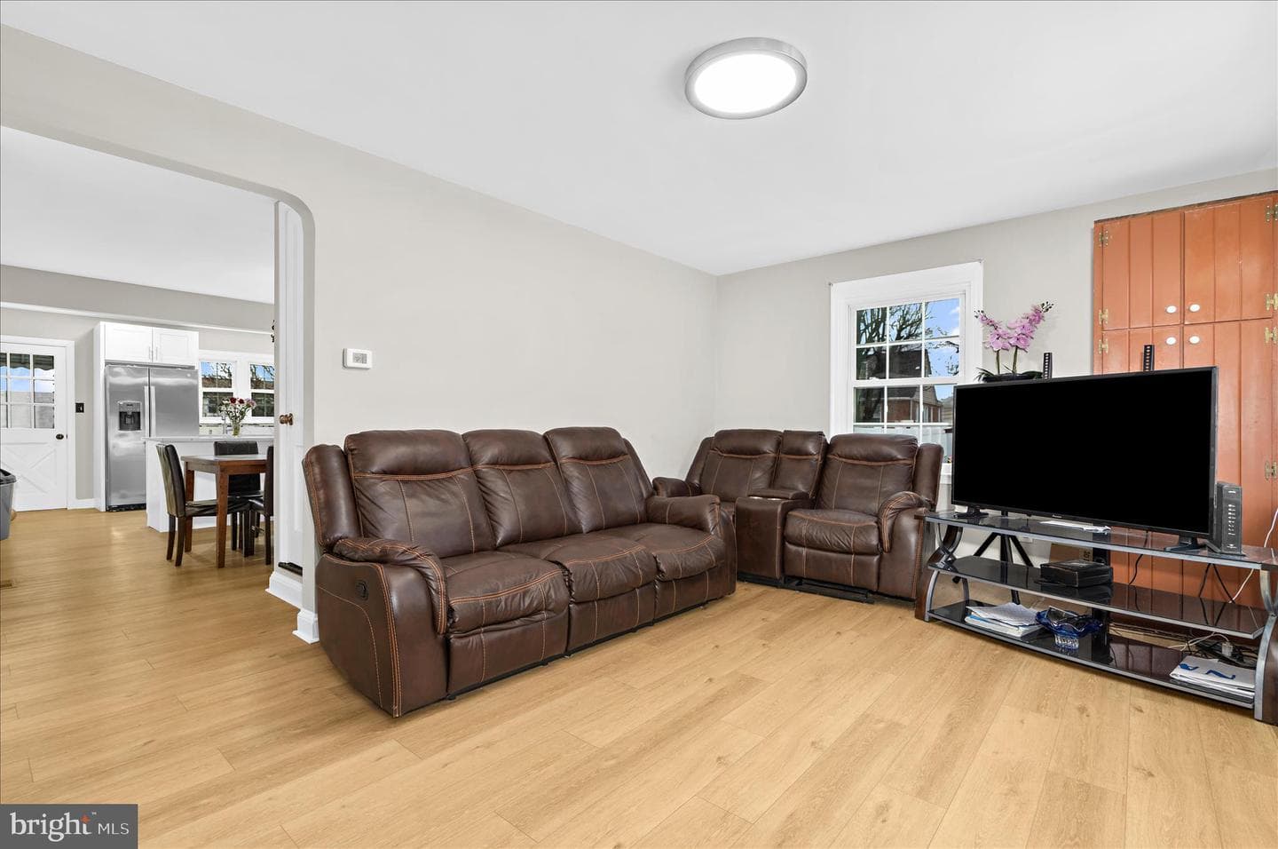 1207 Lorraine Avenue photo 4