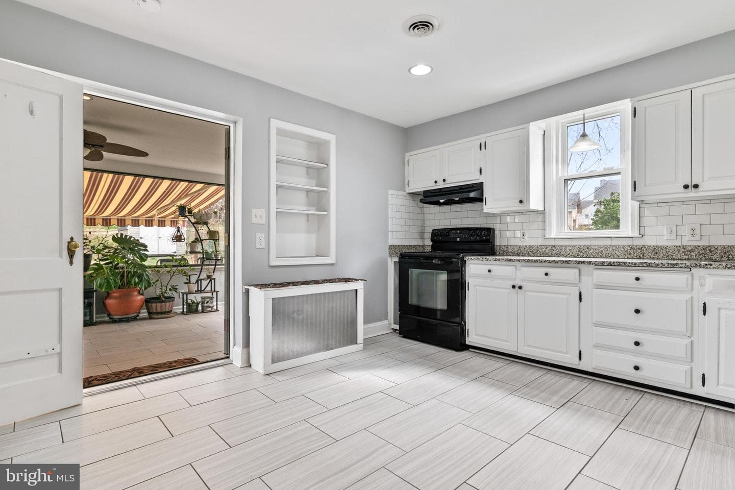 4416 Fullerton Avenue photo 16
