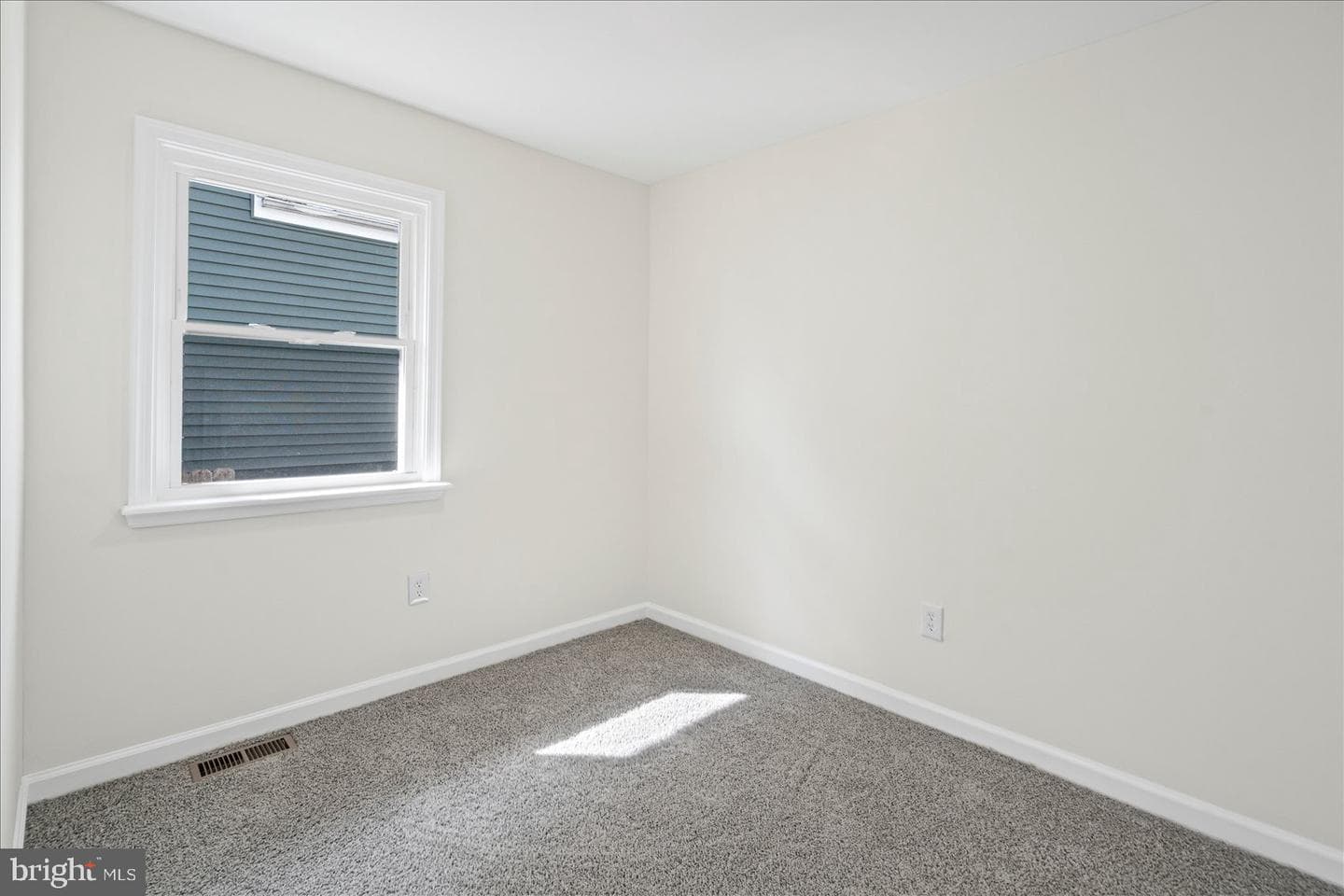 4412 Maple Avenue photo 20