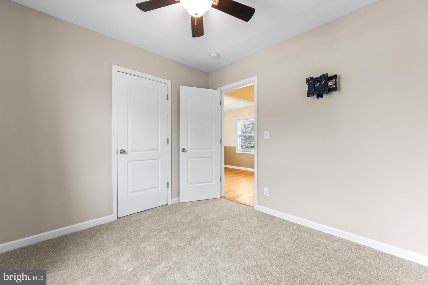 7343 Greenbank Road photo 29