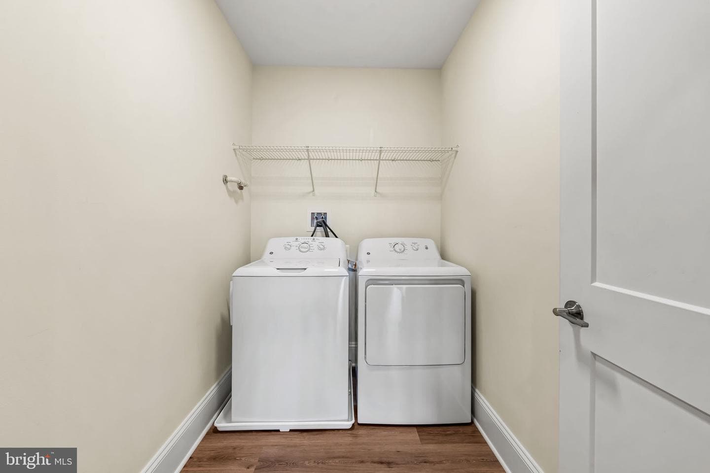 1414 Burke Road #107 photo 33