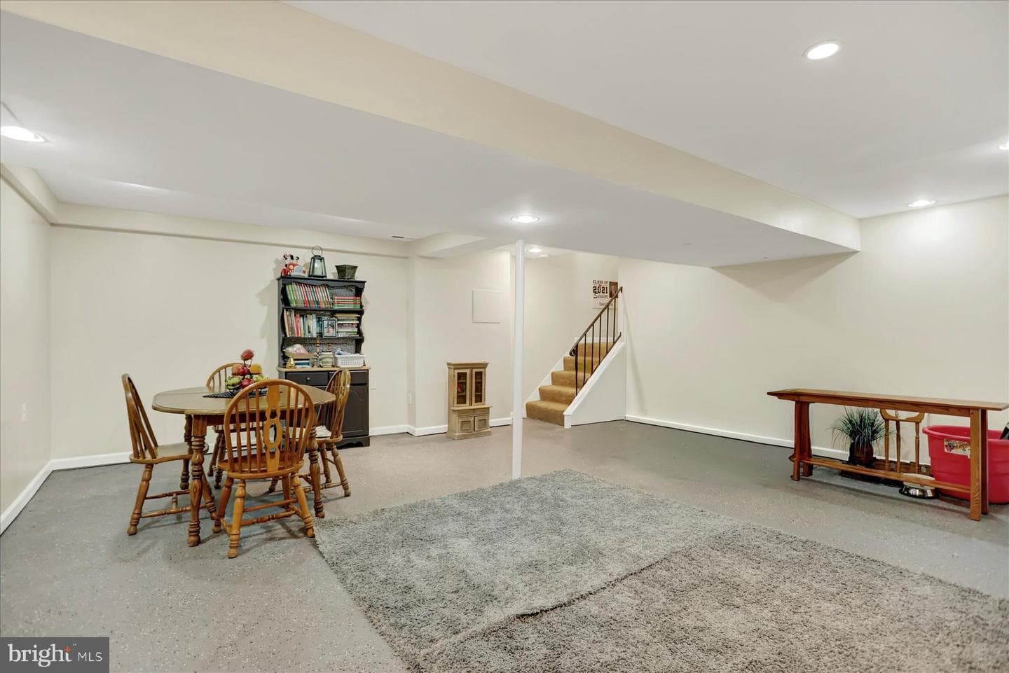 9228 Bowline Road photo 35