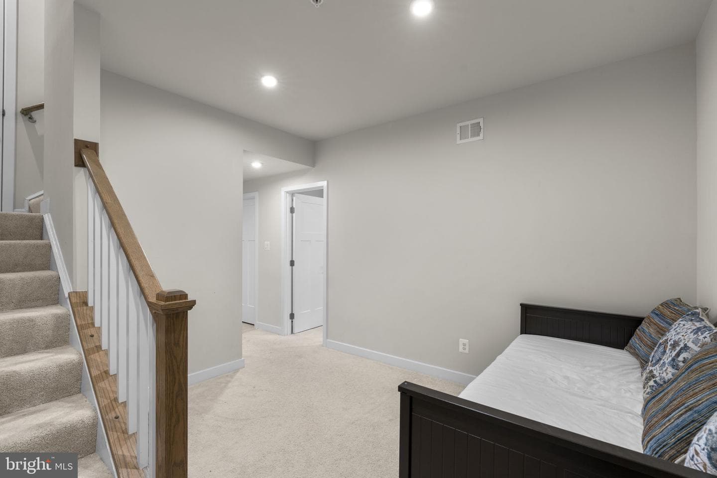 10706 Larkswood Street photo 35