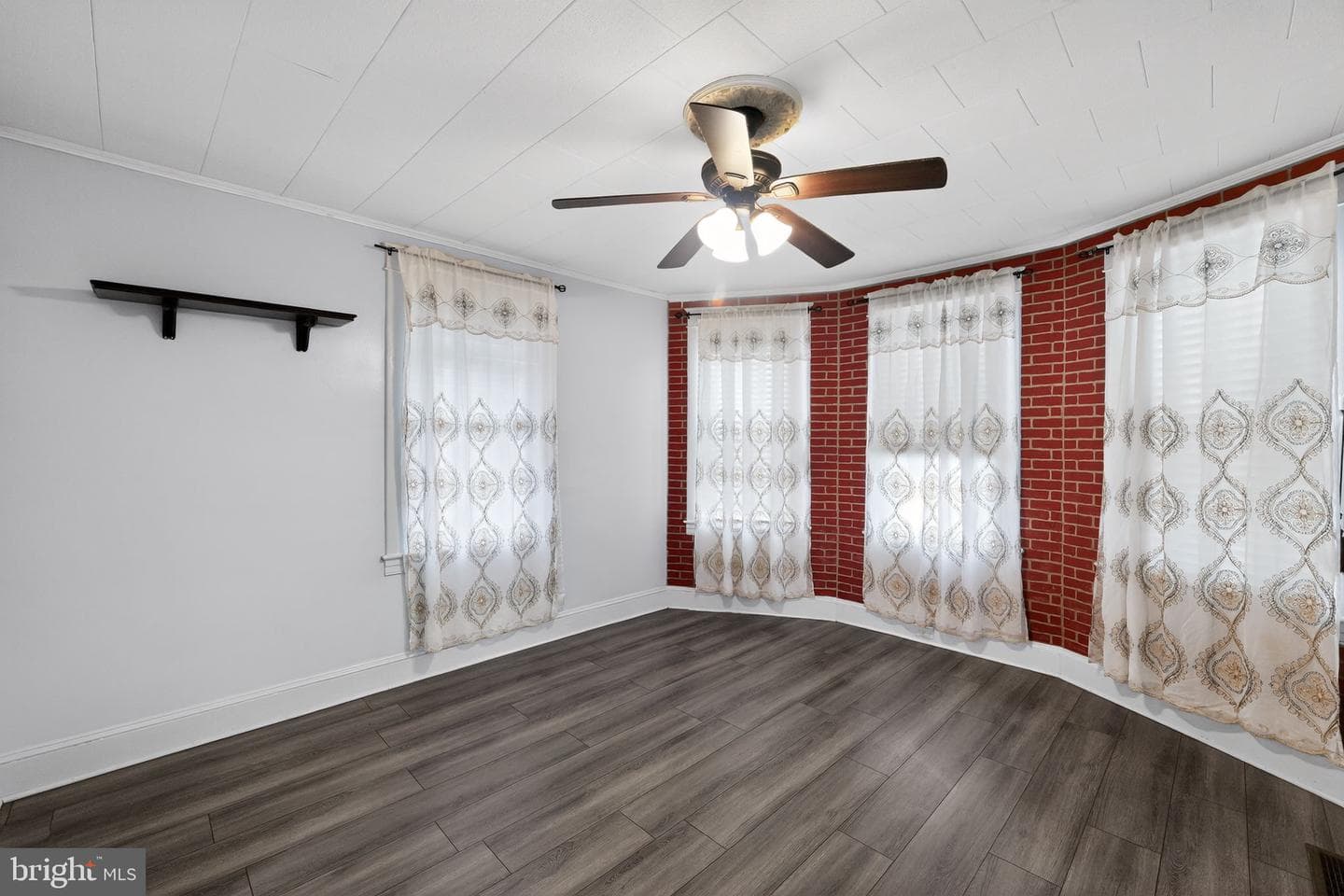 1258 Linden Avenue photo 13