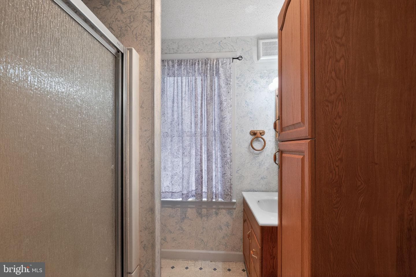 1258 Linden Avenue photo 28