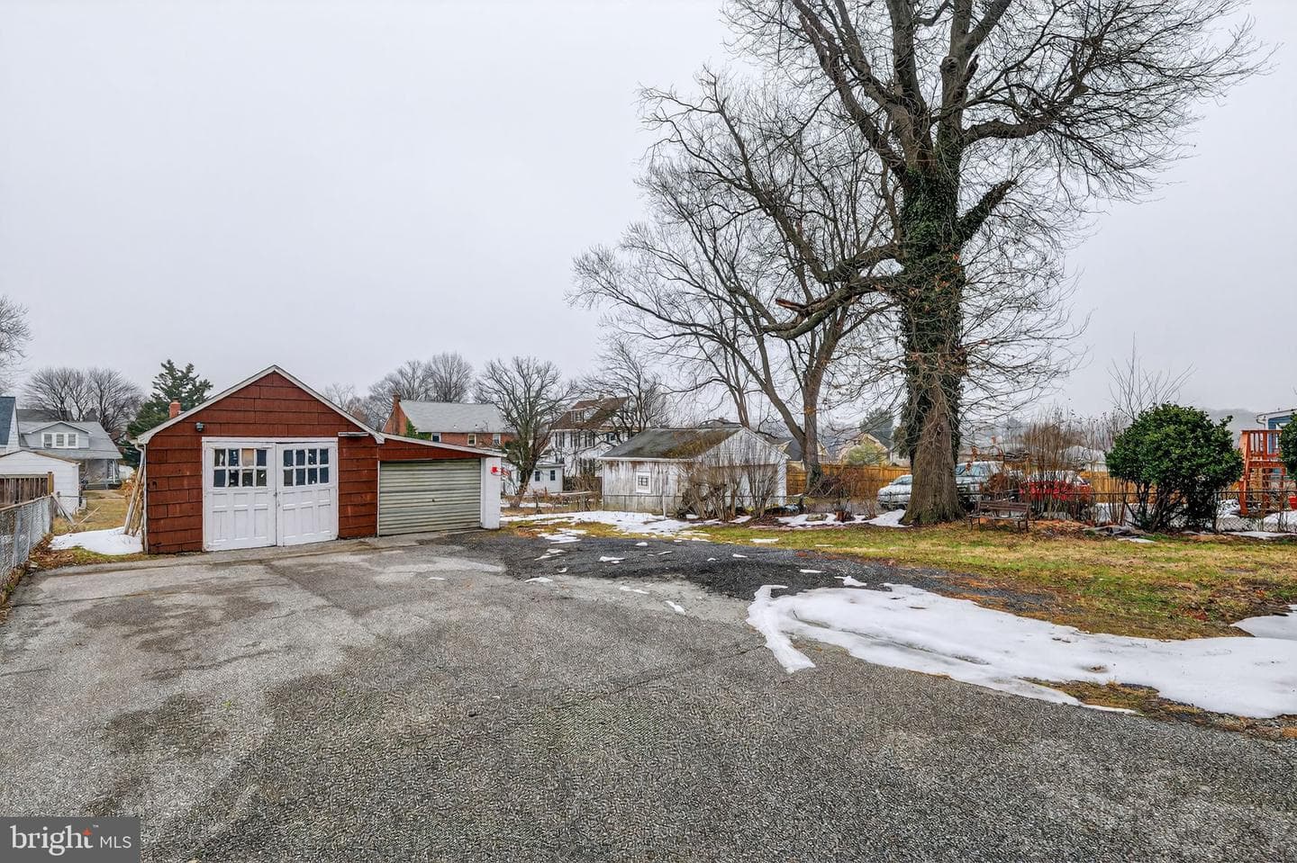 1258 Linden Avenue photo 5