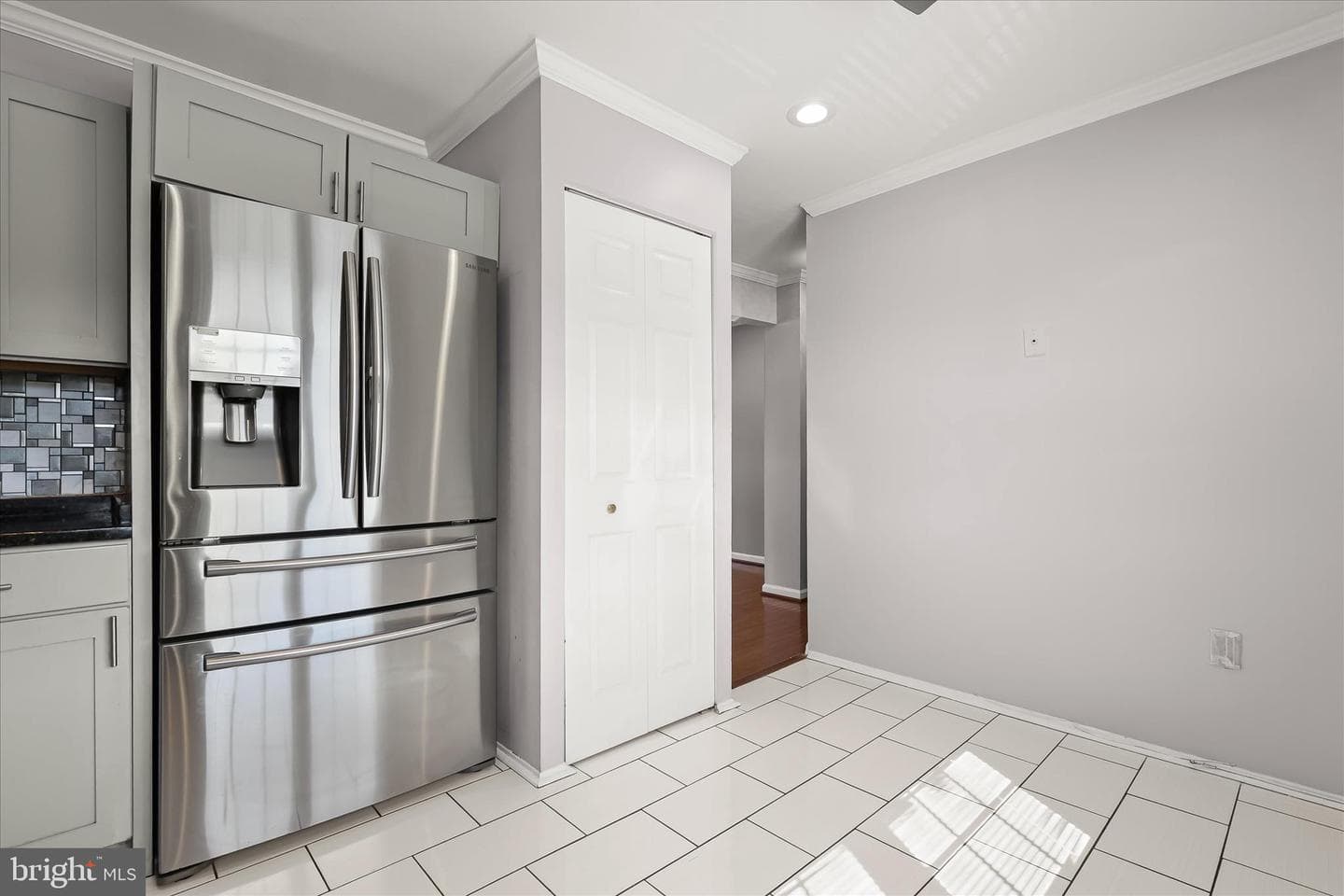 8 Middleview Court photo 18