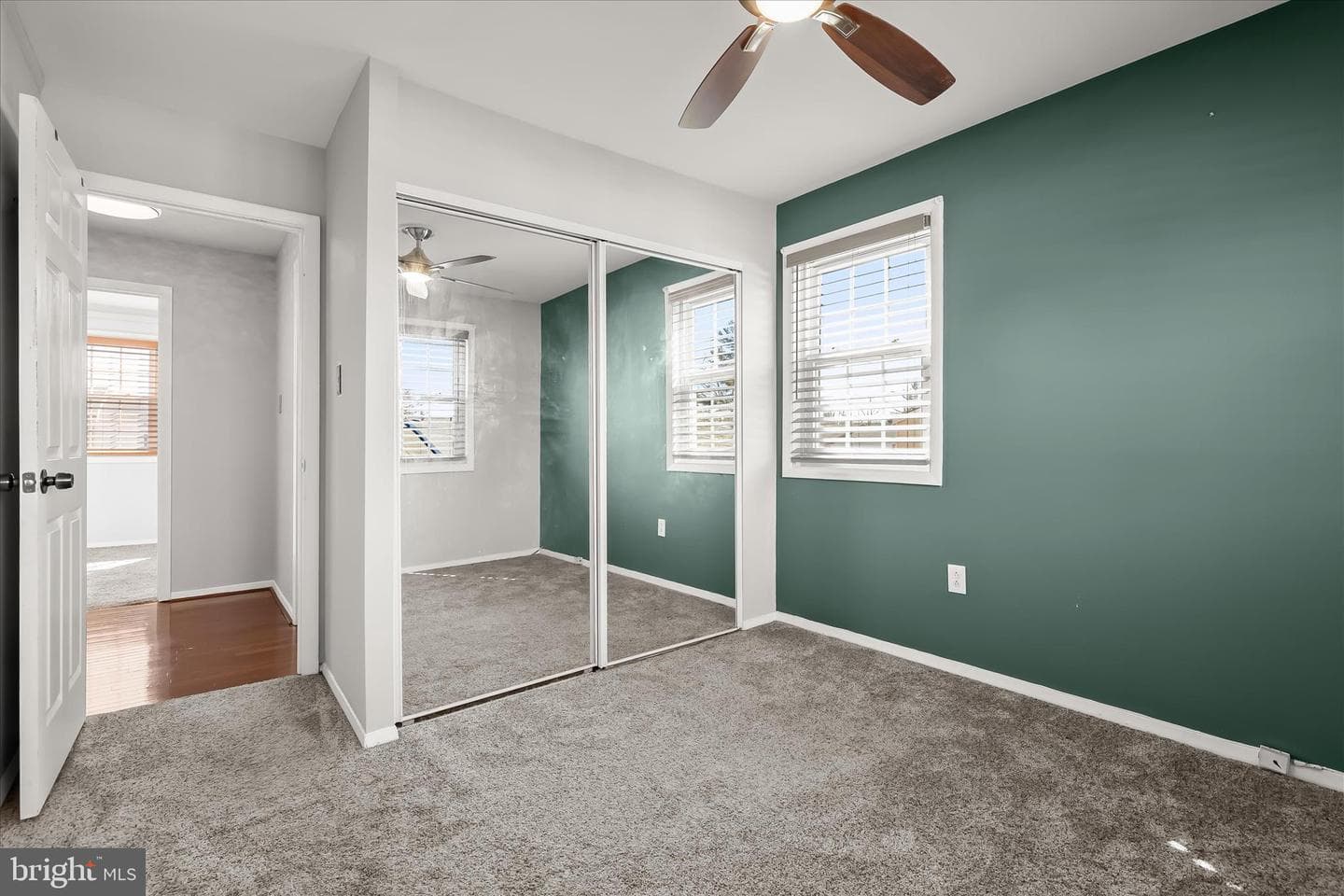 8 Middleview Court photo 27