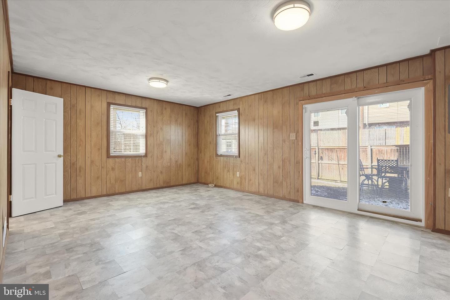 8 Middleview Court photo 35