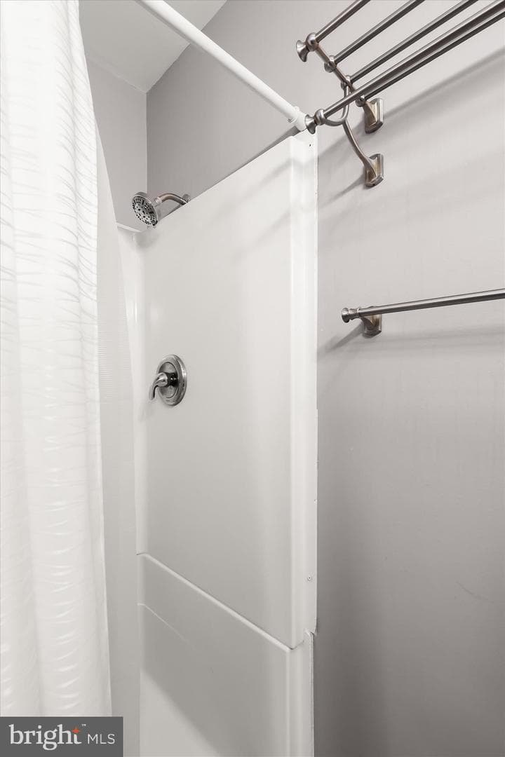 8 Middleview Court photo 37