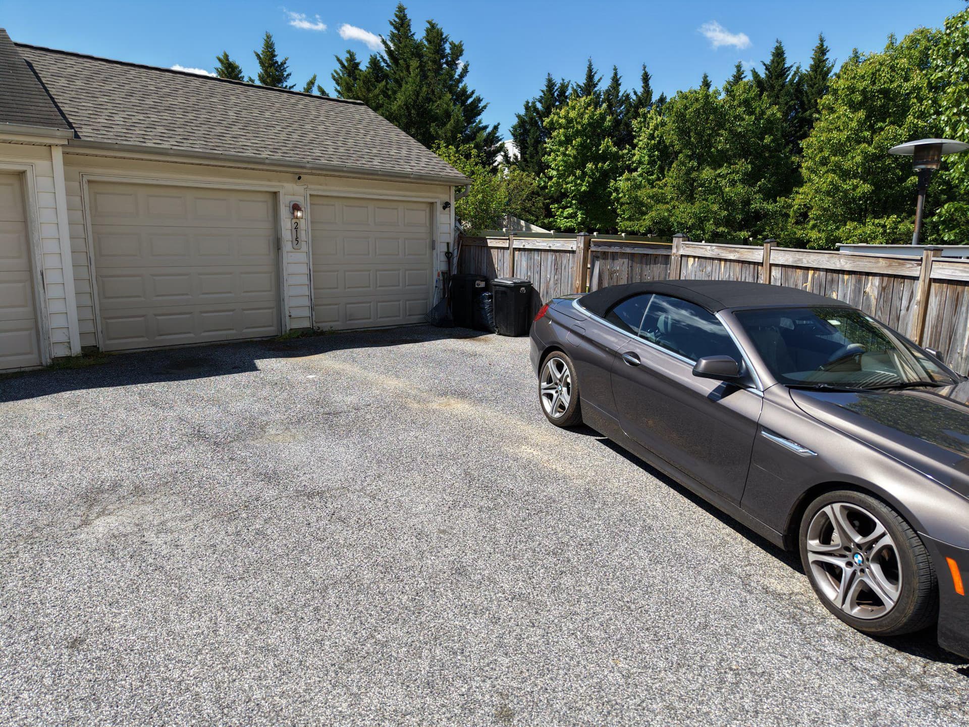 215 Seamaster Rd photo 4