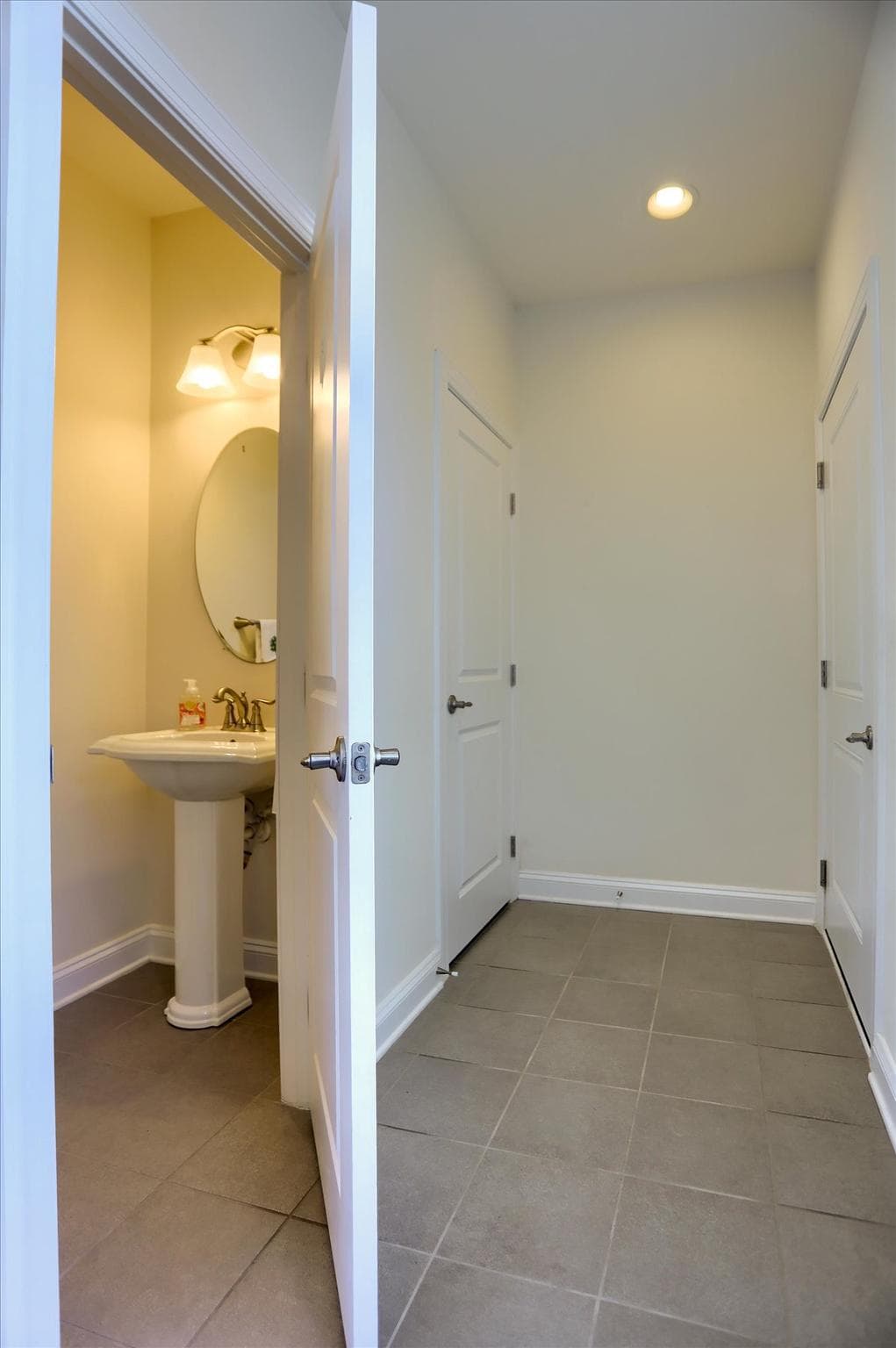 6910 Summit Cir photo 21