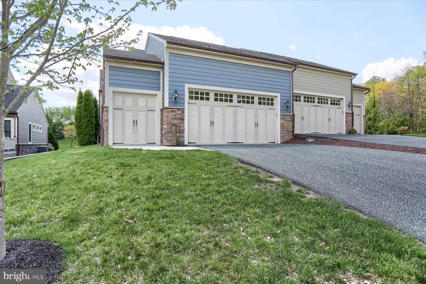 6910 Summit Cir photo 49