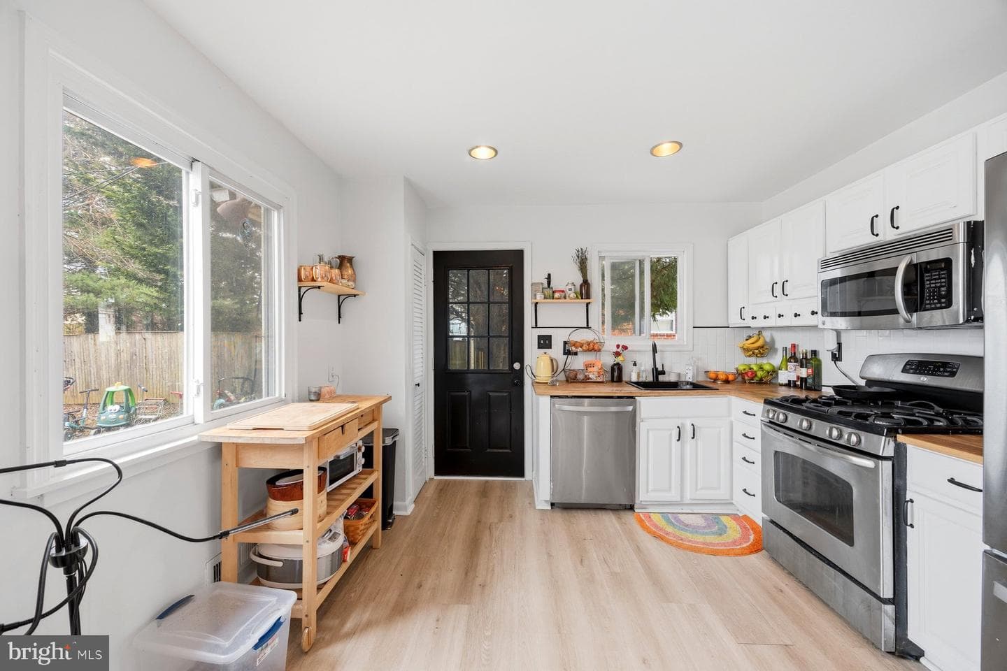1204 Canberwell Road photo 8