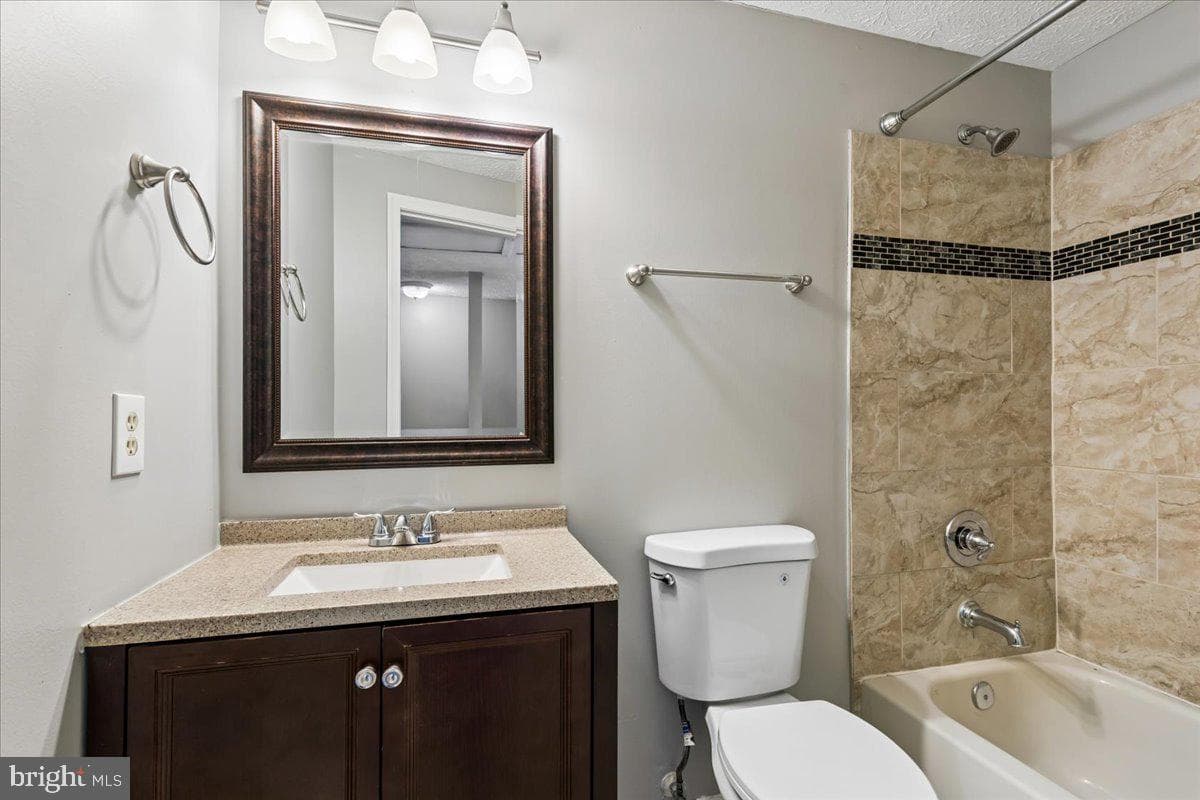 8119 Greenspring Valley Rd photo 34