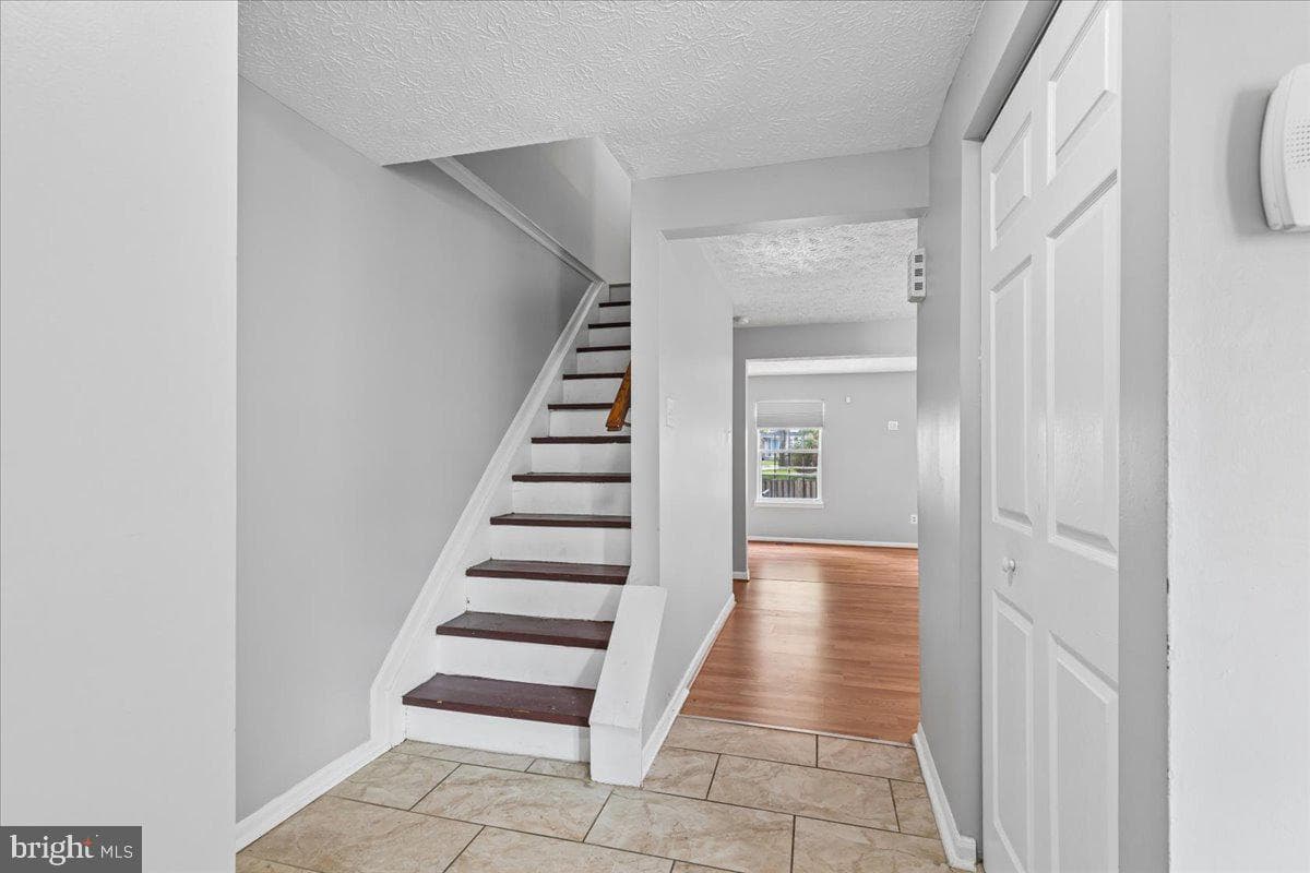 8119 Greenspring Valley Rd photo 4