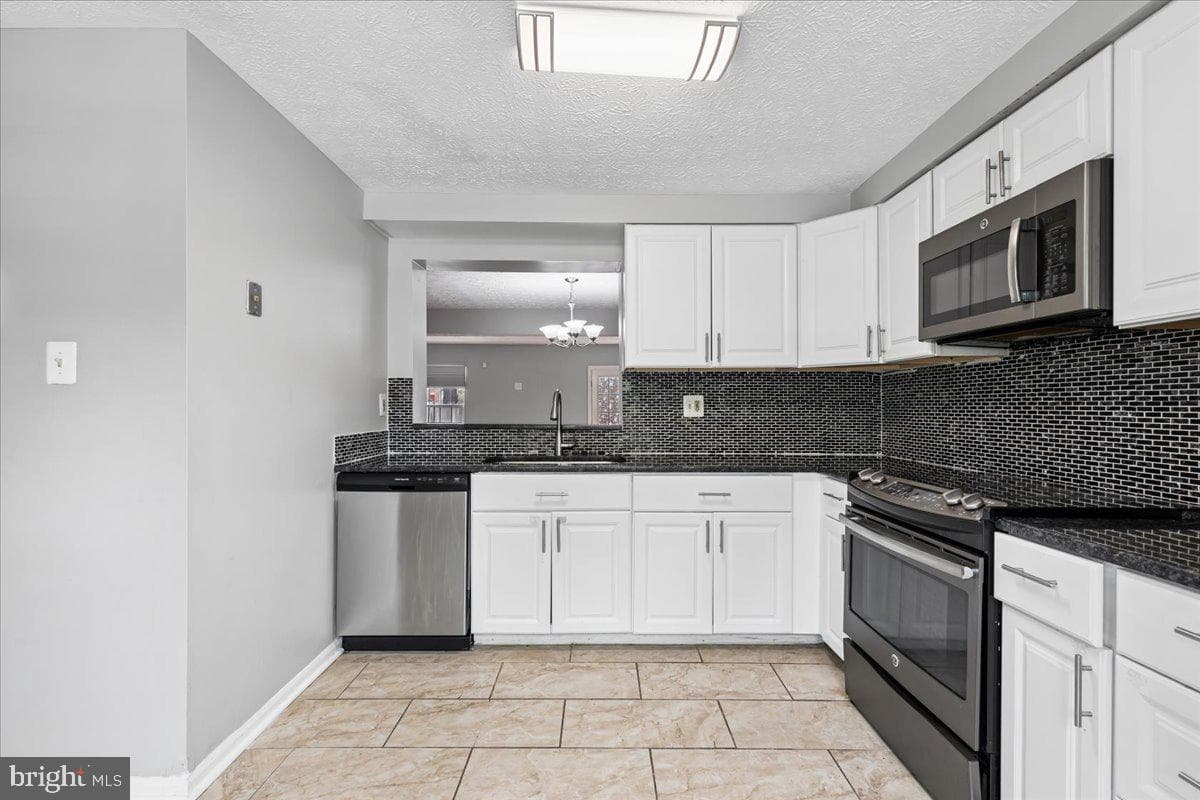8119 Greenspring Valley Rd photo 7