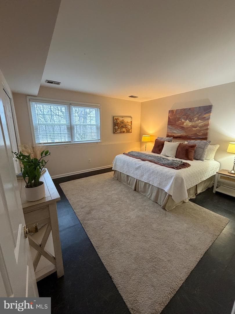 11 Bromley Court photo 35