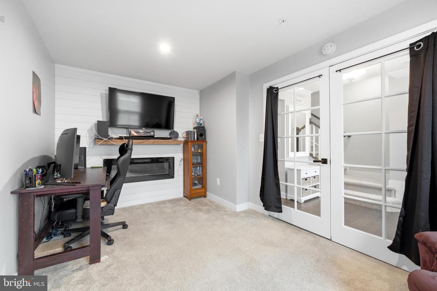 6312 Osterley Street photo 7